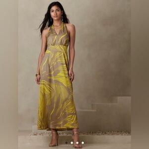 Banana Republic Halter Maxi Dress Size 8  Tropical Print Deep V Neckline
